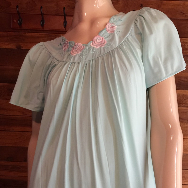 Vintage Lingerie 1980s SHADOWLINE Light Blue Size Small Nylon Nightgown