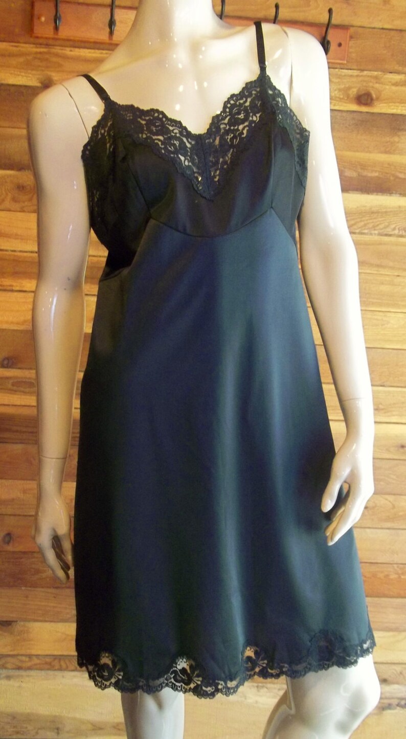 Vintage Lingerie 1960s GAYMODE Size 3614A Black Full Slip
