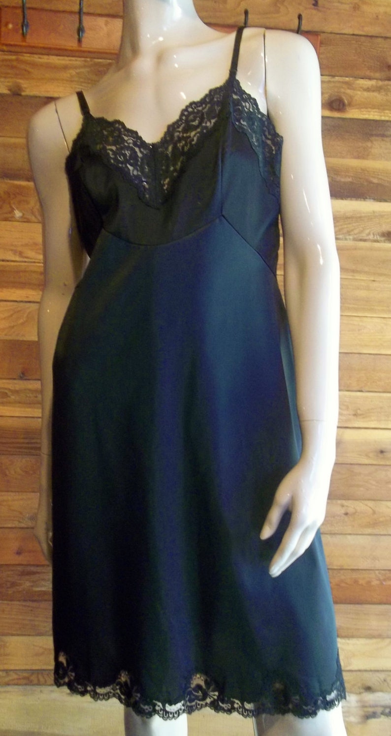 Vintage Lingerie 1960s GAYMODE Size 3614A Black Full Slip