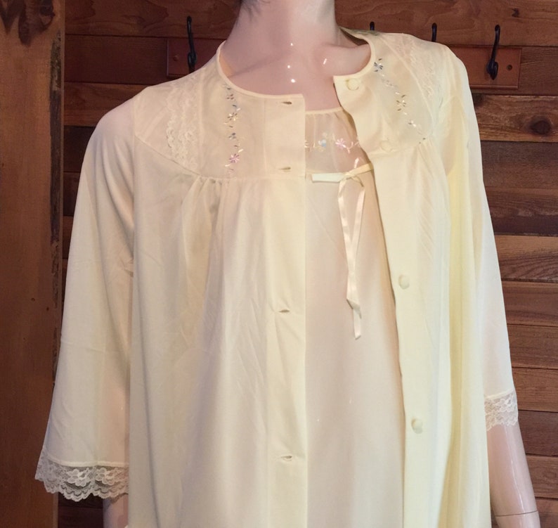 Vintage Lingerie Spring 1980 SHADOWLINE Yellow Small Nightgown - Etsy