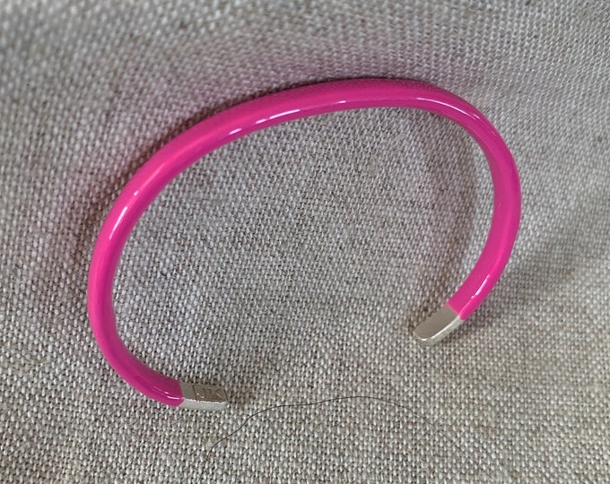 The Rectangle enamel bracelet in Pink