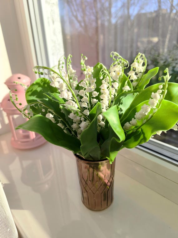 Bouquet of lilies, lily of the valley, may lily, home decor, floral arrangement, made of air dry polymer clay, present, gift, white
