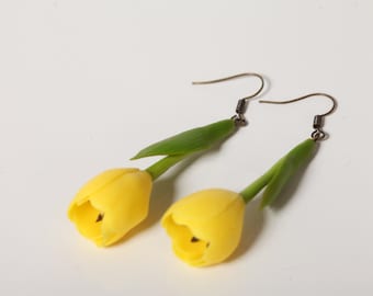 Accessories, handmade, earrings with tulips, yellow