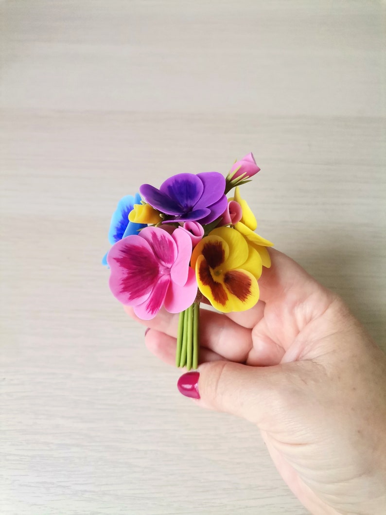 Pansies brooch, Accessories, handmade image 2