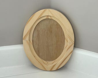 Galería de madera ovalada IOD en blanco de 8,5 x 10,6