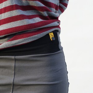 Short elastic skirt for leggings grey hip warmer BeeBee image 2