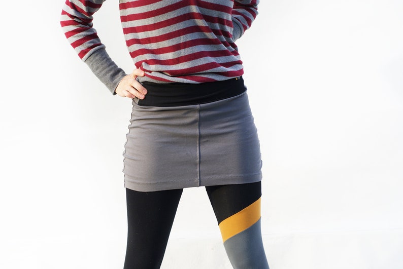 Short elastic skirt for leggings grey hip warmer BeeBee image 3