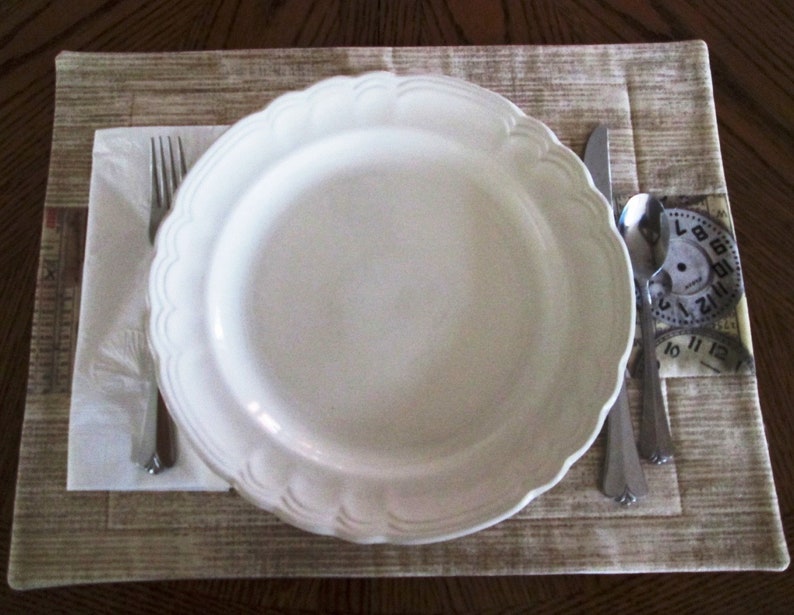 Four Vintage Style Placemats Pale Woodgrain Print Dark Etsy