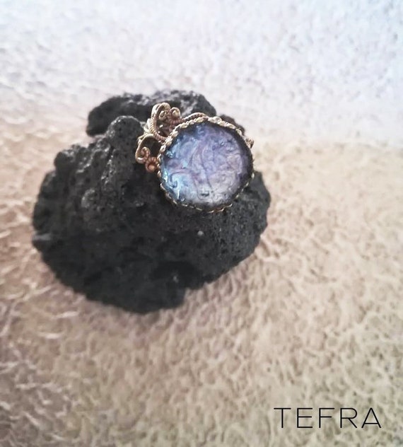 Ring in real raw volcanic ash from Etna, enameled in blue gray.