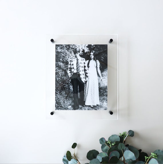 Acrylic Photo Frame – Fig & Dove