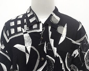 Japan Vintage Blouse/ Free Shipping / 80s 90s Blouse / Short Sleeves / Abstract Print / / Black and White Shirt/ Boyfriend Shirt