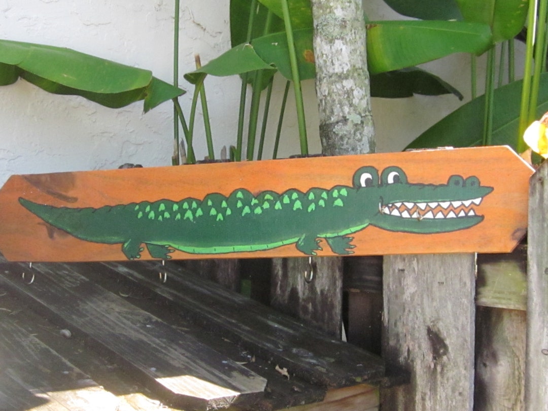 Adorable ALLIGATOR Wooden Wall Plaque With Hooks for Hanging Clothes,  Backpacks,hats,towels, Keys, Bar-b-que Utensils, Etc. 