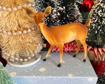 Kitsch Natale Vintage Renna in plastica Decorazioni natalizie Espositore per cervi di Natale MCM