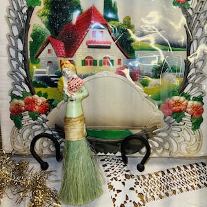 Rare Collectible Vintage 1920s Half Flapper Girl Lady Doll Vanity Garment Brush Made in Japan Brush Whisk Broom Victorian Figurine