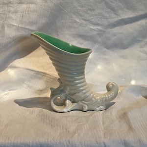 Vintage Shawnee McCoy Roseville Weller Pottery Cornucopia Style White/Green Inside Flower Vase Thanksgiving Display MCM Art Nouveau Art Deco