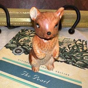 Darling Vintage Ceramic 4&quot; Tall Kitsch Bear Figurine Made in Japan MCM