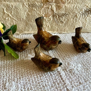 Darling Vintage Pottery Ceramic Finch, Sparrow, Robbin, Brown Song Birds Figurines Japan 1970s Otagiri Set of 4 Mamma Bird and 3 Baby Birds