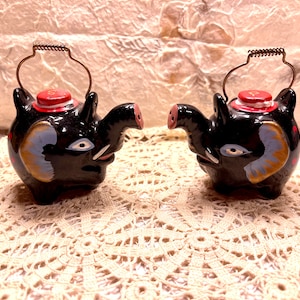 Vintage Redware Ceramic Elephant Anthropomorphic w/Twisted Wire Handle Salt Pepper Shaker Set Shaped Like A Teapot Japan