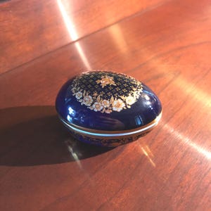 Gorgeous Vintage Limoge Fine Handpainted Porcelain Lidded Gilt Egg Figurine Made in Castel France Easter Decor