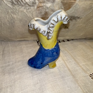 Vintage Sweet Art Deco Victorian Flapper Era Fancy Ladies Yellow Blue Gilded Boot Toothpick Holder Bud Base Japan Ceramic Figurine 3.5&quot; Tall