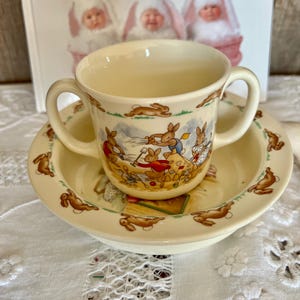 Adorabile Beatrice Potters Vintage Royal Doulton Bunnykins Tazza e ciotola per bambini in ceramica inglese Piatti per bambini Tazza coniglietto Ciotola coniglietto Pasqua