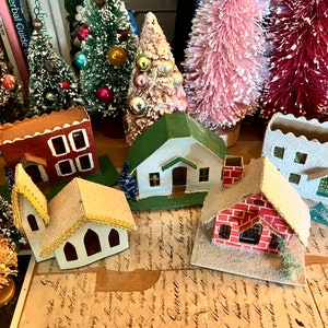 Bonita decoración navideña retro de casas japonesas pintadas a mano con mica de cartón de pueblo navideño vintage kitsch, elige del menú
