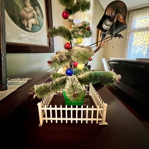 Clôture plastique pour arbre de noël