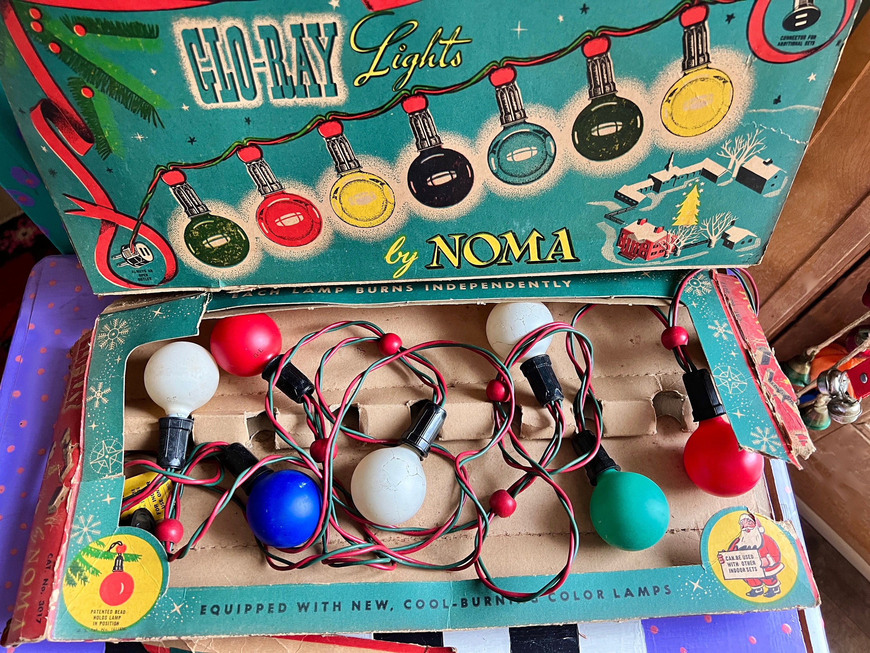 Retro Vintage Throw Back Glo-ray Noma Electric Christmas Colored