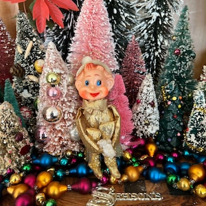 Vintage Super Cute Kitschy Gold Shimmer Knee Hugger Christmas Elf Pixie Ornament