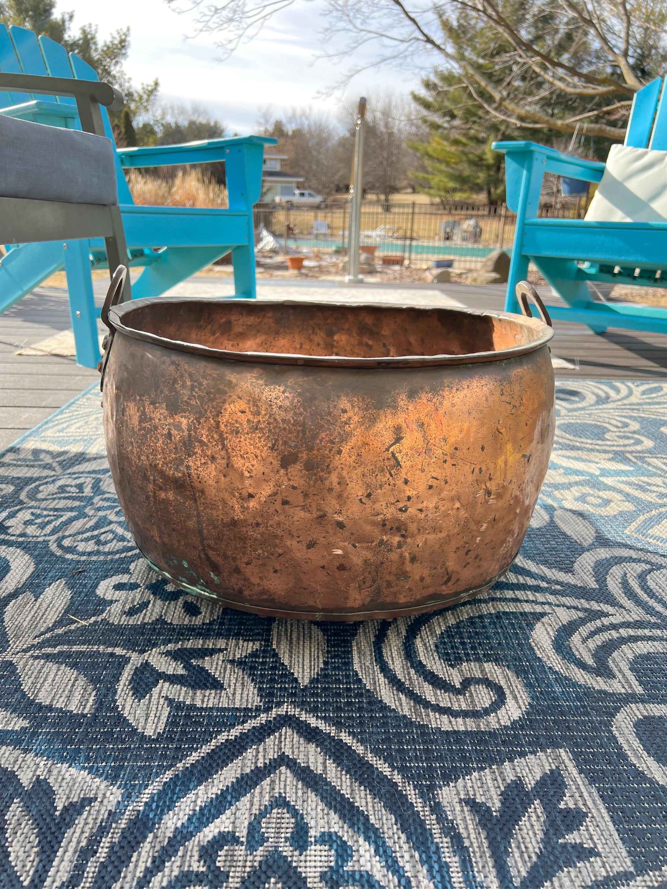Beautiful Rare 1800's Antique Large Round Heavy Hammered Banded Riveted Copper Cauldron Pot Firewood Holder