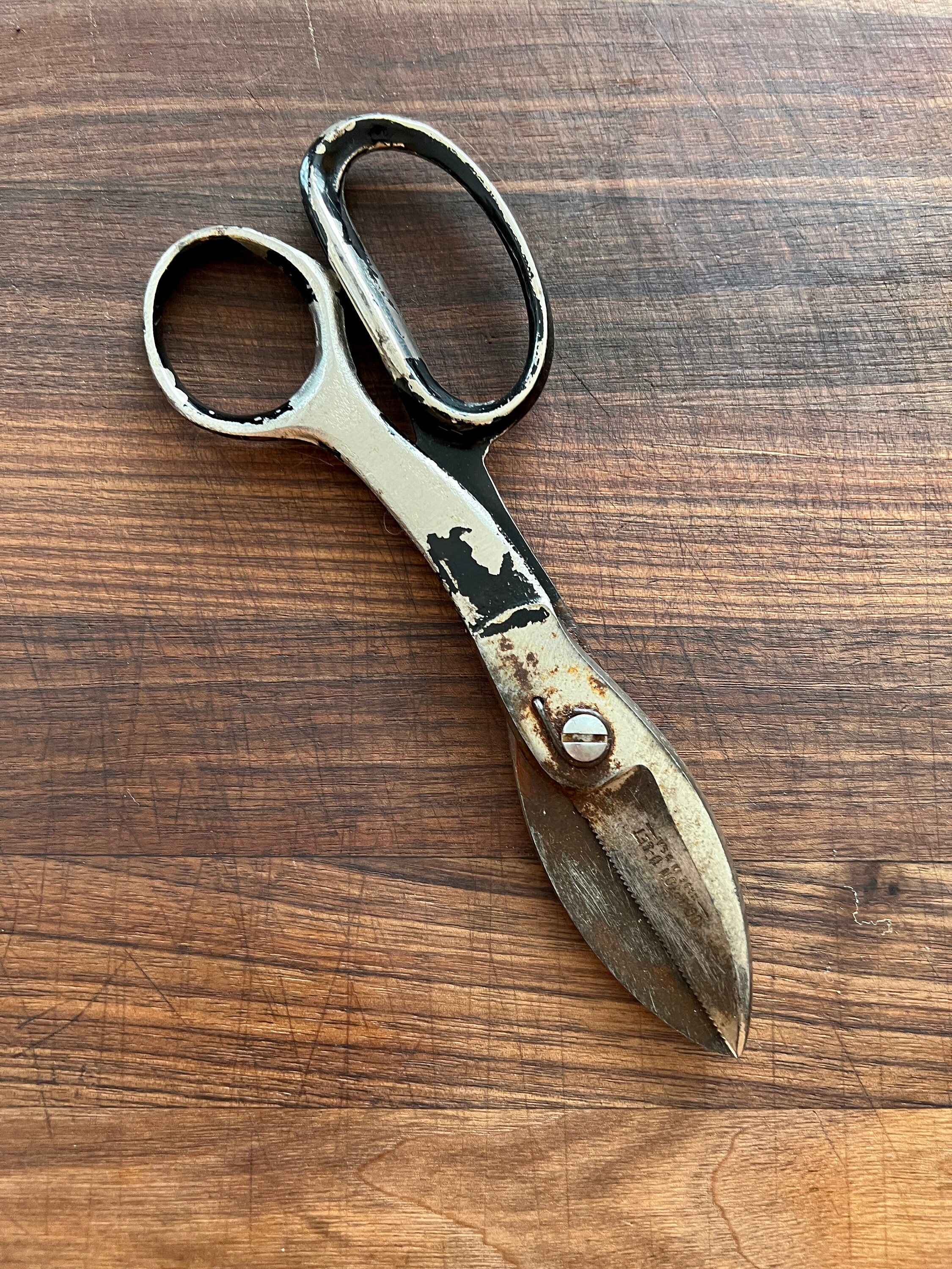 COMPTON COLT Vintage ALL METAL SCISSORS 8 Total Length SEWING