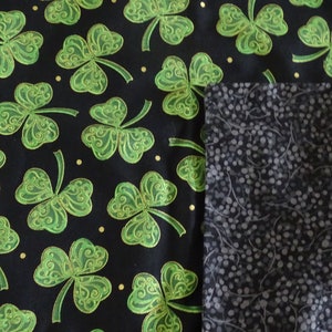 Table linen small basket liner reversible shamrock and black calico