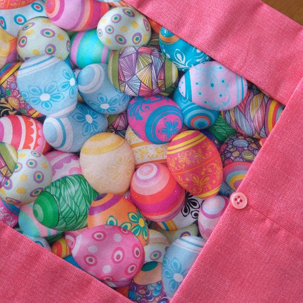 Table Runner Easter Eggs