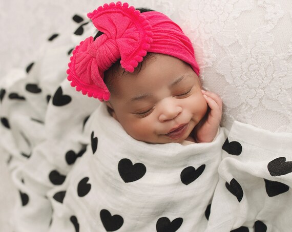 Heart Muslin Swaddle Blanket / Headband Swaddle Set / Lightweight Blanket / Swaddling Blanket / Soft Blanket / Hospital Blanket