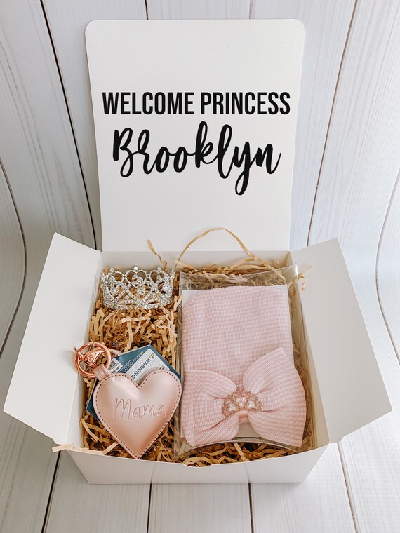 New Baby Gift Box / Baby Gift / Baby Girl Gift / Baby Boy Gift / Baby Shower Gift / Baby Gift Box / Rainbow Baby Gift / Baby Crown