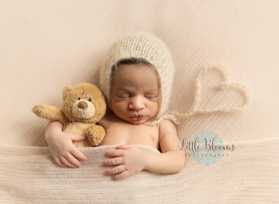 Newborn Bonnet / Beige Knit Bonnet / Mohair Photo Prop / Mohair Bonnet / Newborn Photo Prop / Newborn Knit Outfit / Beige Bonnet / RTS