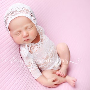 Lace Romper and Bonnet / Newborn Romper / Newborn Lace Romper / Ivory Lace Newborn Romper / Lace Bonnet / Newborn Photo Prop / RTS