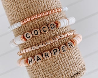 Pulseira com contas de nome personalizado/pulseira personalizada/pulseira com nome personalizado/pulseira de contas Heishi/presente para amigo/presente para mãe