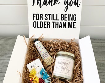 Geburtstagsgeschenkbox / Geschenk für Freund / Geschenkbox nach Kundenwunsch / Lustiges Geschenk / Freundschaftsgeschenkbox / Pflegepaket für Sie / KOSTENLOSER VERSAND IN DIE USA