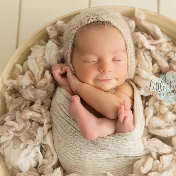 Newborn Bonnet / Beige Knit Bonnet / Mohair Photo Prop / Mohair Bonnet / Newborn Photo Prop / Newborn Knit Outfit / Beige Bonnet / RTS