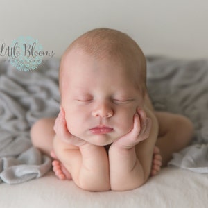 Soft Wrap, Gray Wrap, Grey Knit Wrap, Beautiful Newborn Photo Prop, Newborn Photo Prop, Newborn Wrap, Newborn Layer, Wrap, Knit Wrap