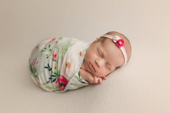 Pink Floral Swaddle Blanket / Headband Swaddle Set / Lightweight Blanket / Swaddling Blanket / Soft Blanket / Hospital Blanket