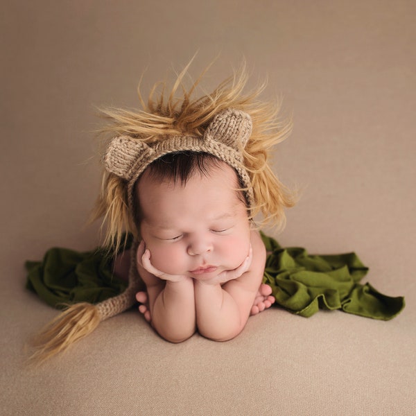 Lion Bonnet with Tail / Newborn Lion Bonnet / Knit Lion Bonnet / Newborn Prop / Newborn Lion Bonnet / Newborn Zoo Prop