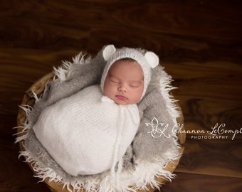 White Knit Swaddle Sack and Bear Bonnet /  Newborn Swaddle Sack / Newborn Photo Prop / Knit Photo Prop / Newborn Cocoon / Newborn Sack / RTS