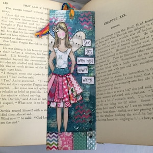 Angel Bookmark, She flies with her own wings