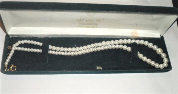 JW2 --  Vintage Faux PEARL Necklace P & V Jewelle… - image 1