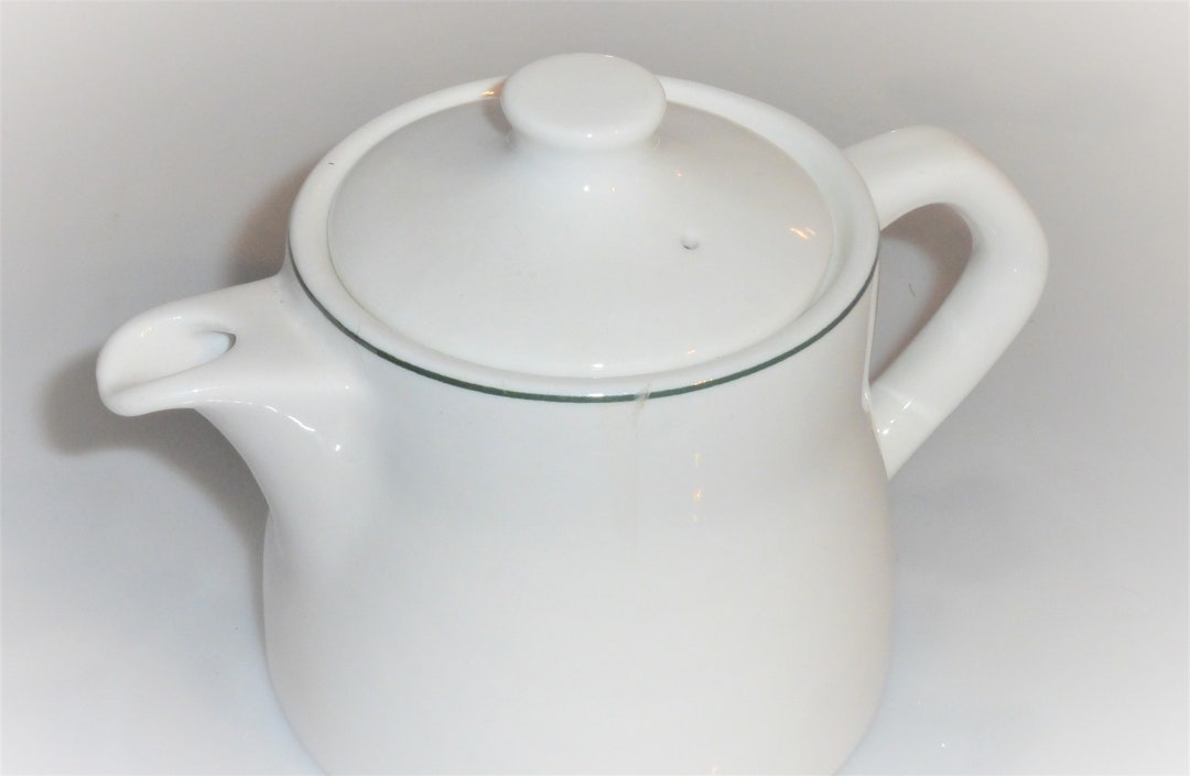 BN13 Dudson Fine China TEAPOT Troke on Trent England Tea Time White