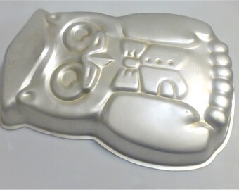 BNA 1978 Wilton OWL Cake Pan Baking Pan Birthday Cake Vintage Bakeware Graduation Cake Diploma Honor Student