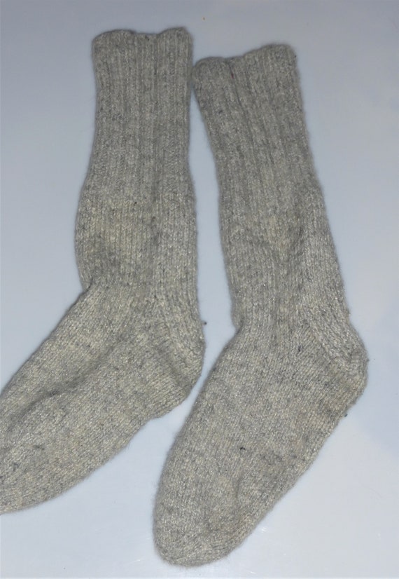 BX7 -- Unisex Adult Hand Knitted WOOL SOCKS Grey