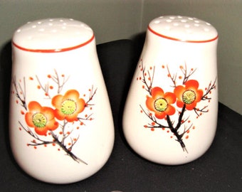 5" OCCUPIED JAPAN Salt & Pepper Shakers Vintage Salt and Pepper Shakers Flower
